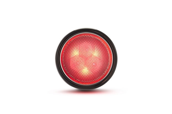 هكذا تحافظين على شباب بشرتك